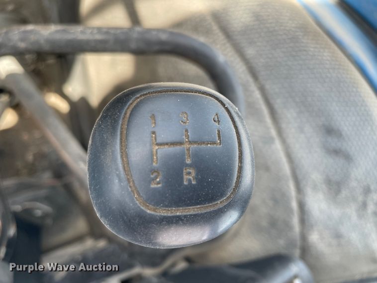 image for item II9354 Ford TW-15  tractor