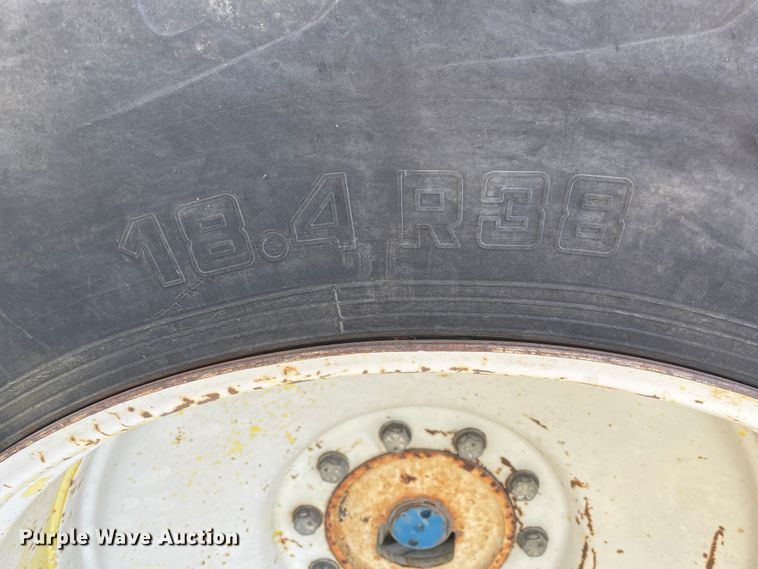 image for item II9354 Ford TW-15  tractor