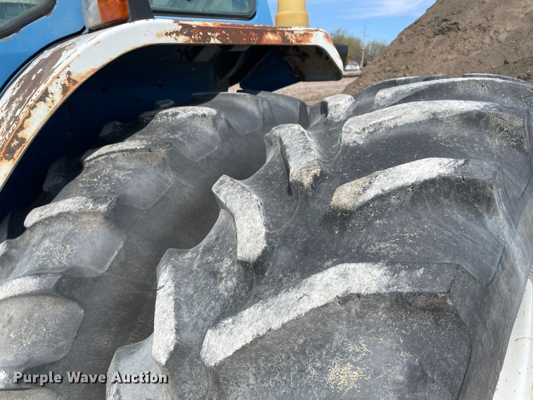 image for item II9354 Ford TW-15  tractor