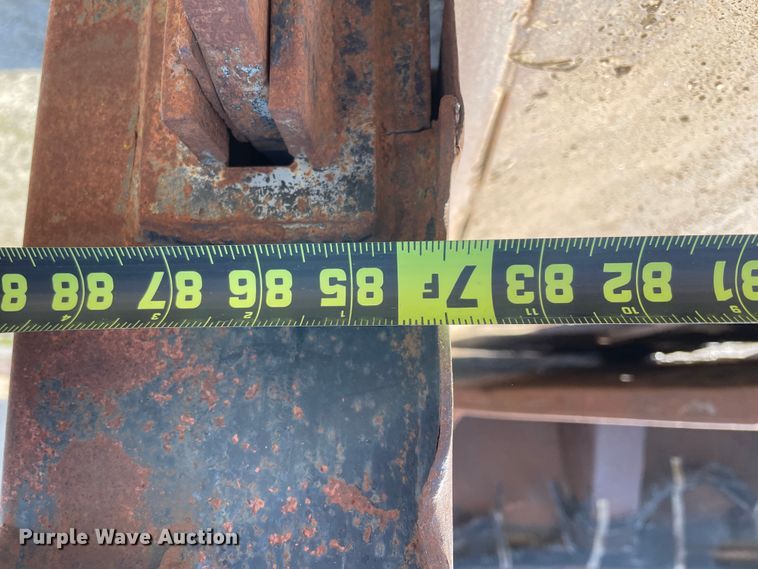 image for item II9355 1995 Ford L8000  dump truck