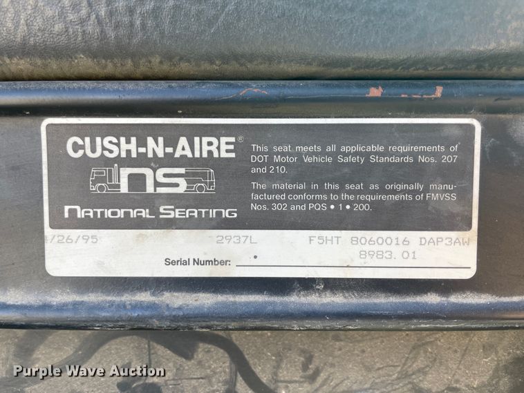 image for item II9355 1995 Ford L8000  dump truck