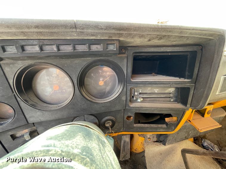 image for item II9357 1986 Chevrolet C50  water truck