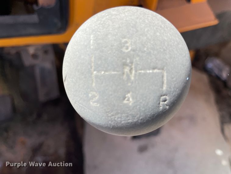 image for item II9357 1986 Chevrolet C50  water truck