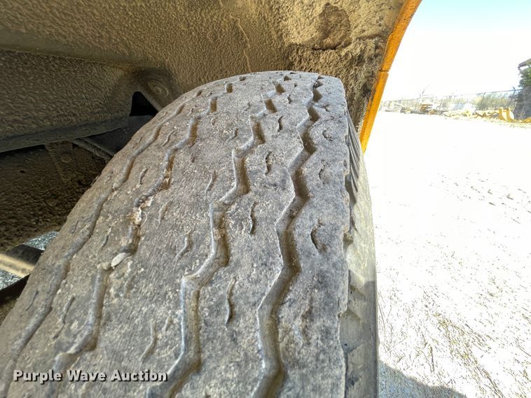 image for item II9357 1986 Chevrolet C50  water truck