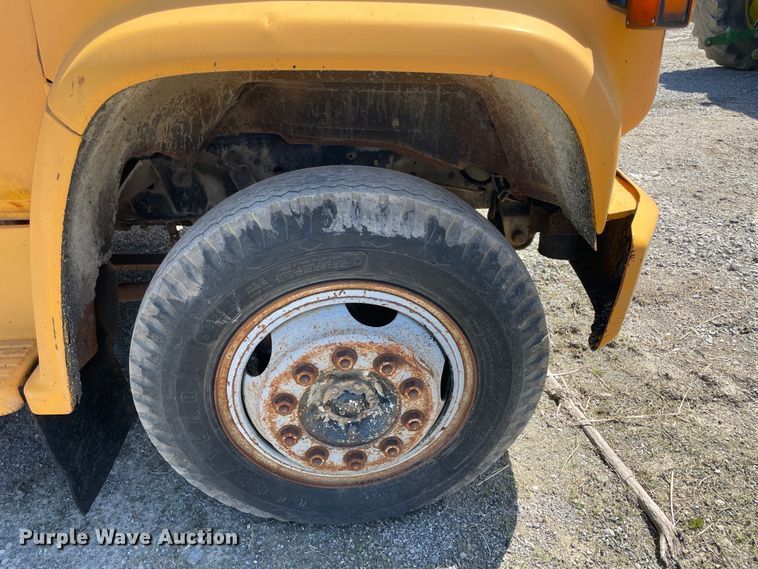 image for item II9357 1986 Chevrolet C50  water truck