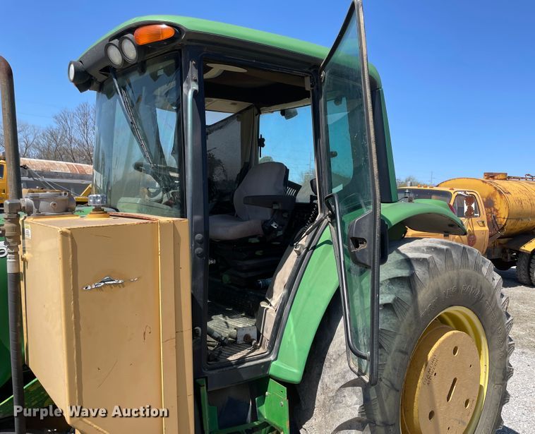 image for item II9358 John Deere 6420  tractor