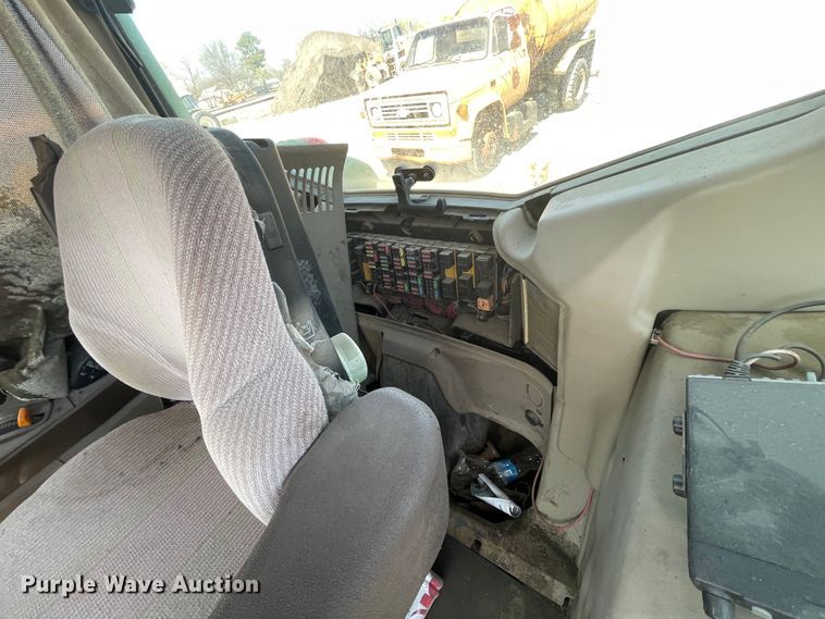 image for item II9358 John Deere 6420  tractor