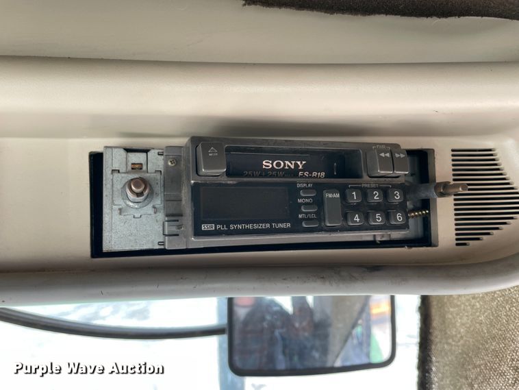 image for item II9358 John Deere 6420  tractor