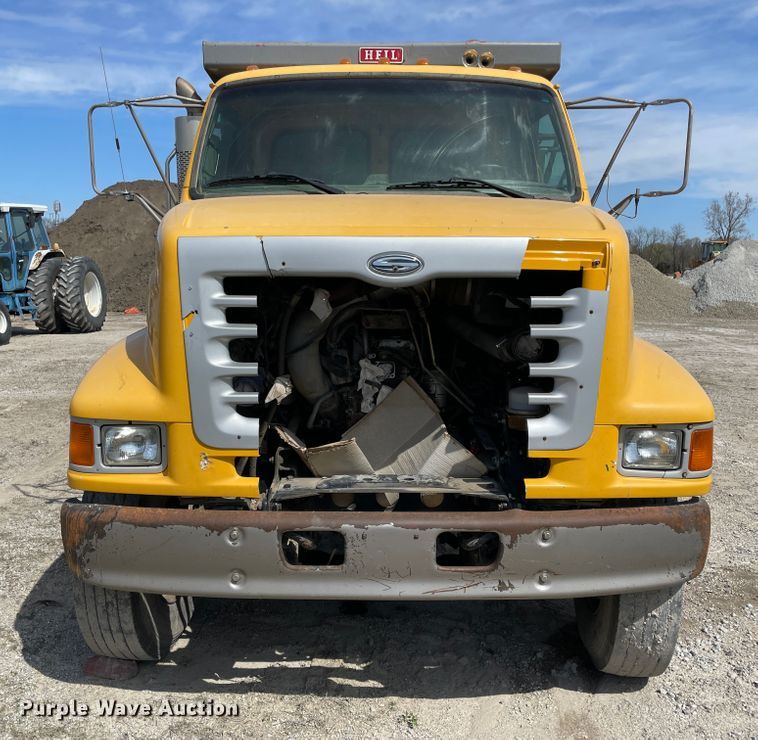 image for item II9360 2006 Sterling L-Line  dump truck