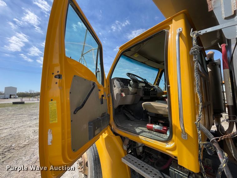 image for item II9360 2006 Sterling L-Line  dump truck