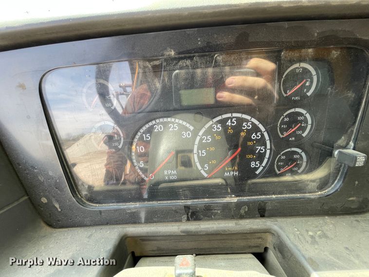 image for item II9360 2006 Sterling L-Line  dump truck