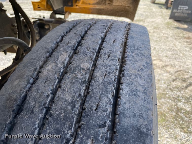 image for item II9360 2006 Sterling L-Line  dump truck