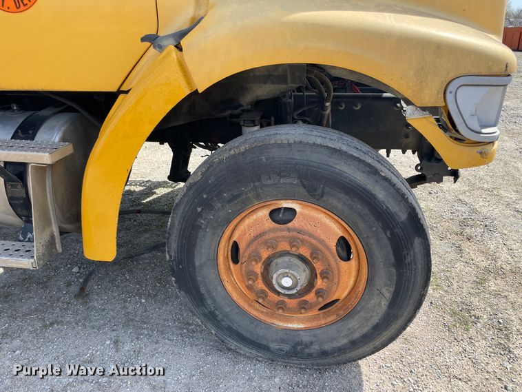 image for item II9361 2005 Sterling L-Line  dump truck