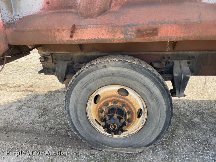 image for item II9361 2005 Sterling L-Line  dump truck