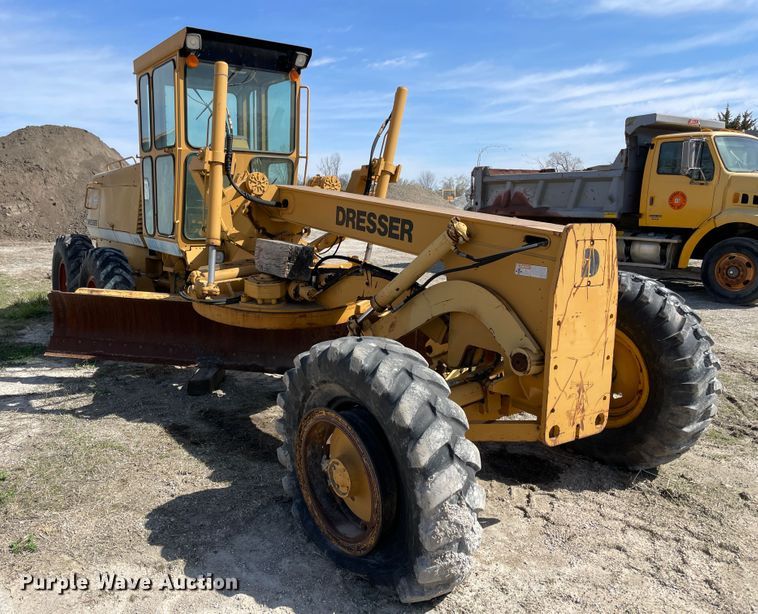 image for item II9362 Dresser 830  motor grader