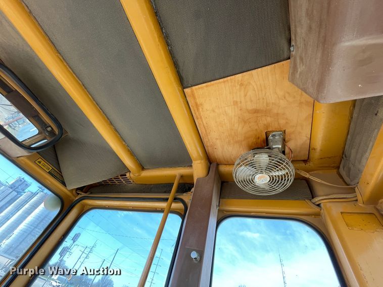 image for item II9362 Dresser 830  motor grader