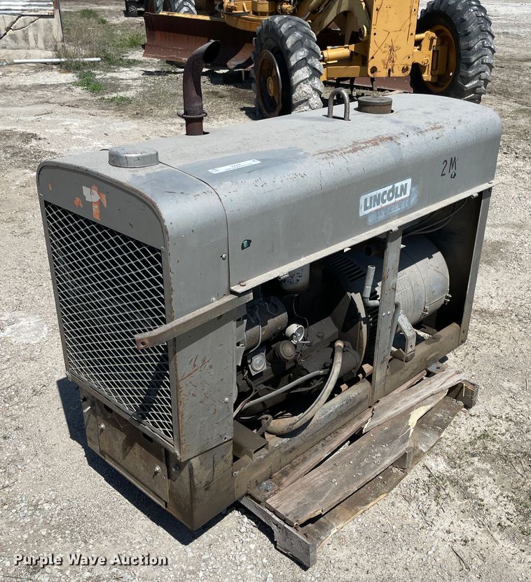 image for item II9364 Lincoln SA-200  welder