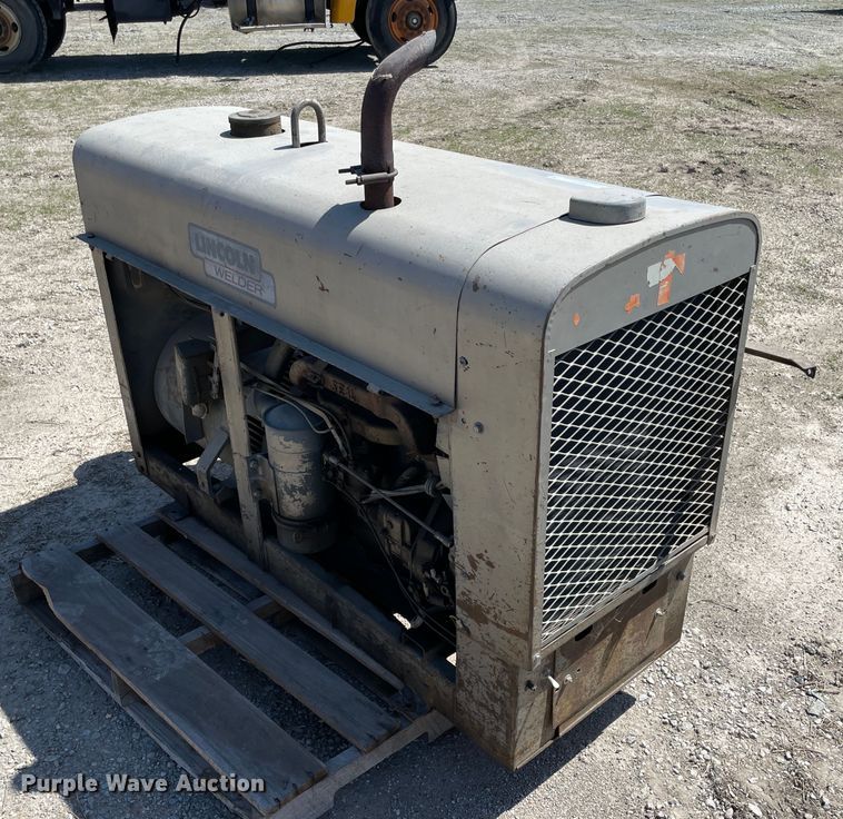 image for item II9364 Lincoln SA-200  welder