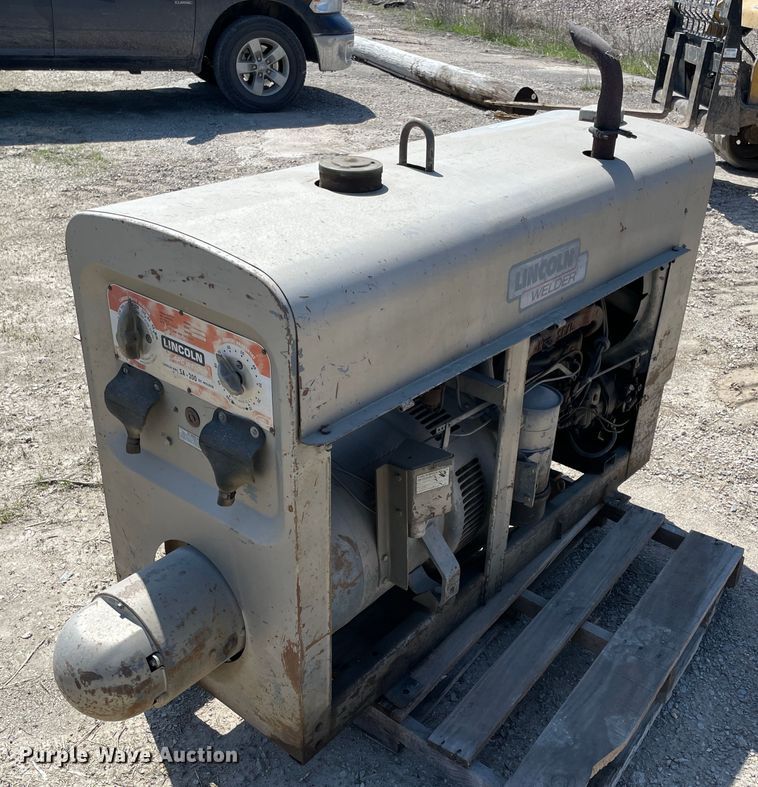 image for item II9364 Lincoln SA-200  welder
