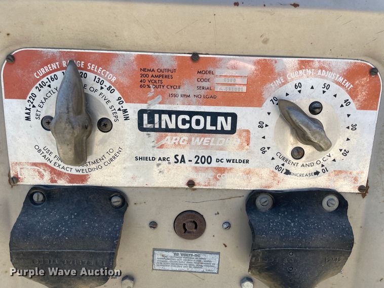 image for item II9364 Lincoln SA-200  welder