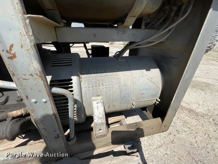 image for item II9364 Lincoln SA-200  welder