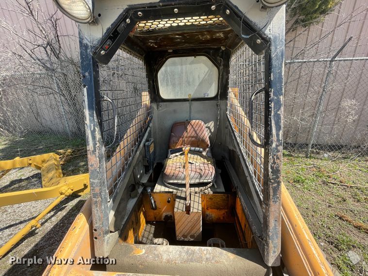 image for item II9365 Mustang 940  skid steer loader