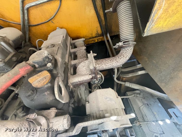 image for item II9365 Mustang 940  skid steer loader