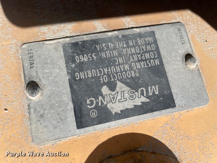 image for item II9365 Mustang 940  skid steer loader