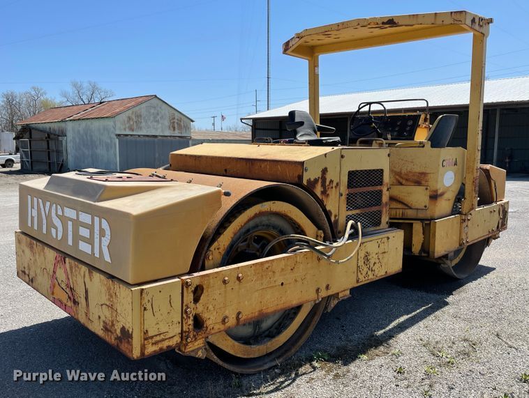 image for item II9366 Hyster C766A  double drum roller compactor