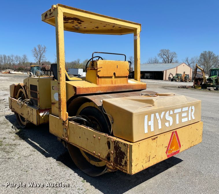 image for item II9366 Hyster C766A  double drum roller compactor