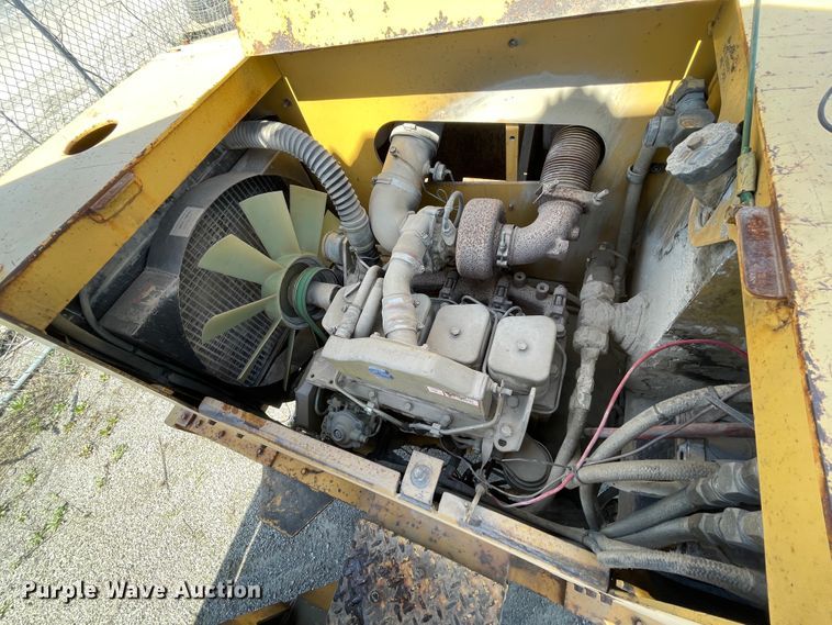 image for item II9366 Hyster C766A  double drum roller compactor