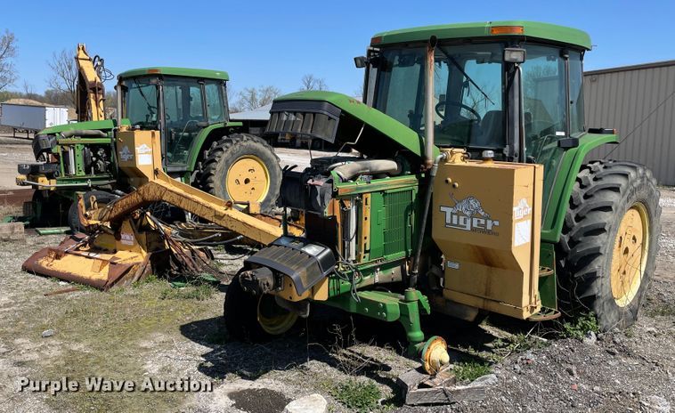 image for item II9367 (2) John Deere tractors