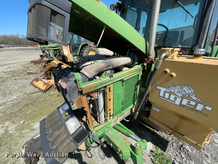 image for item II9367 (2) John Deere tractors