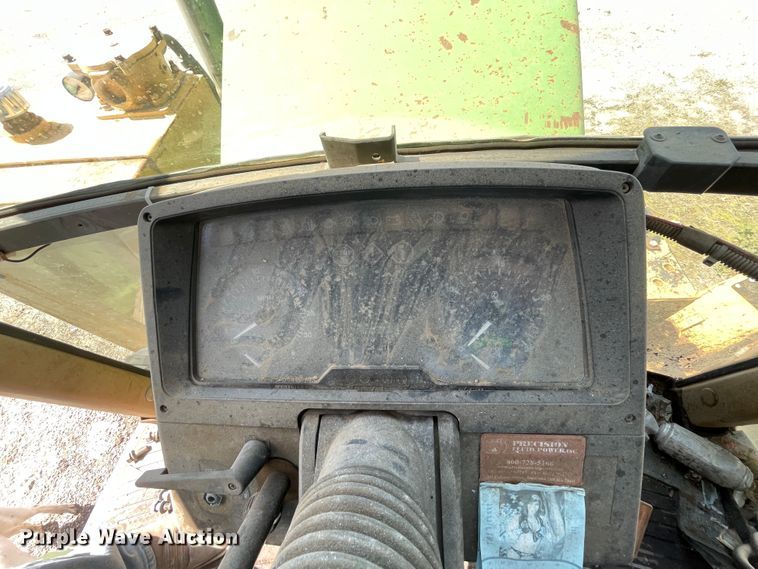 image for item II9367 (2) John Deere tractors