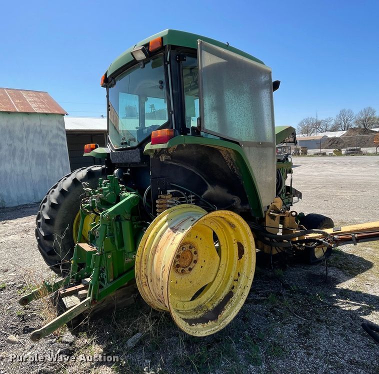 image for item II9367 (2) John Deere tractors