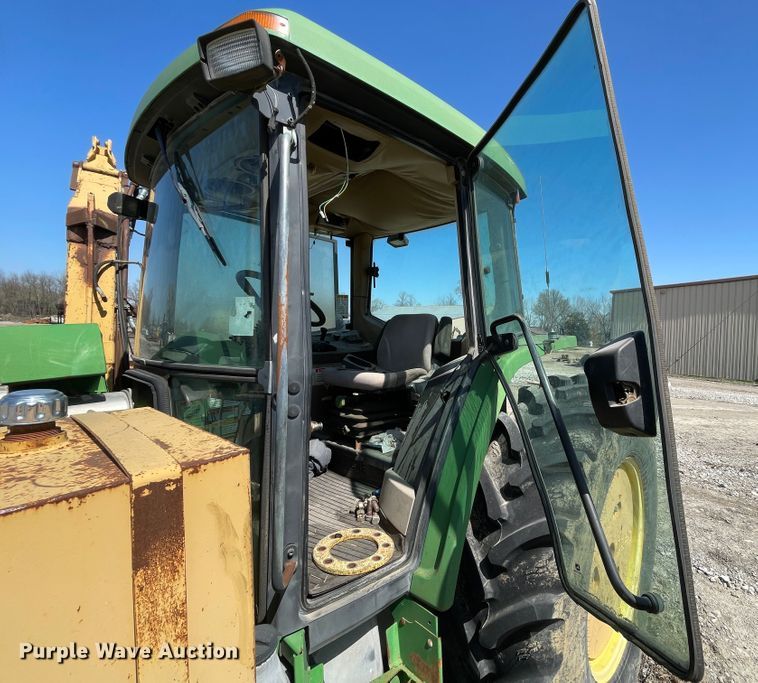 image for item II9367 (2) John Deere tractors
