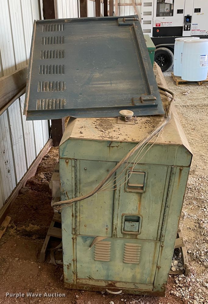 image for item II9368 Onan generator