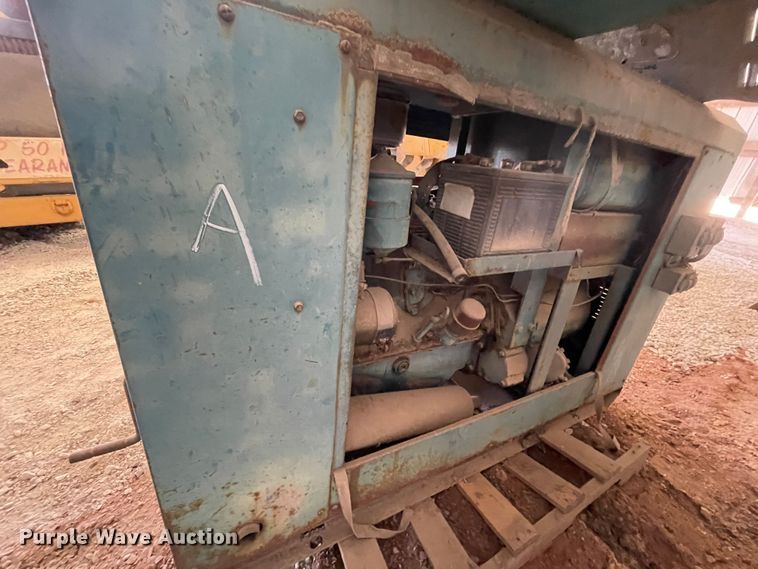 image for item II9368 Onan generator