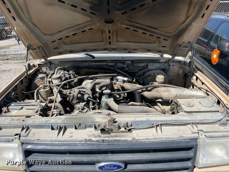 image for item II9370 1988 Ford F250  pickup truck