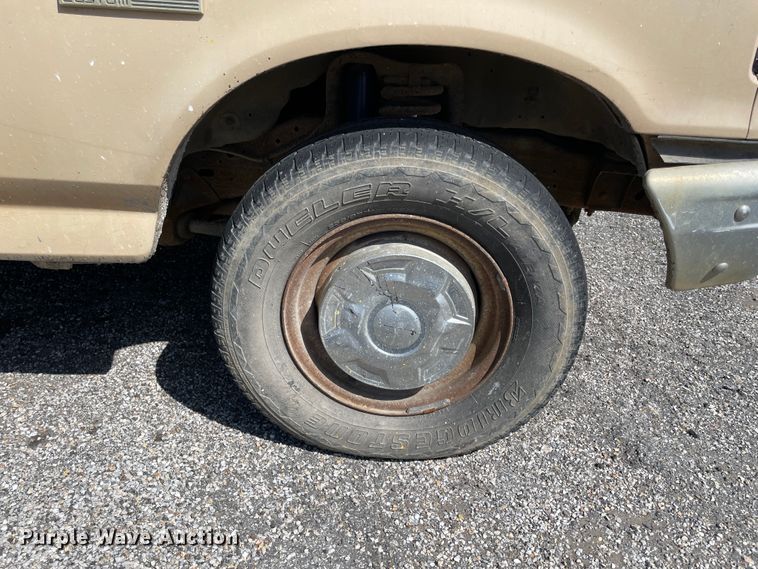 image for item II9370 1988 Ford F250  pickup truck