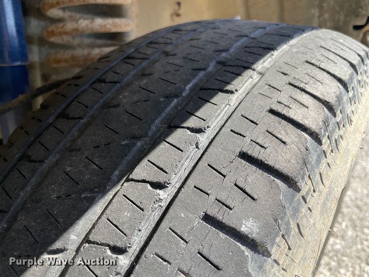 image for item II9370 1988 Ford F250  pickup truck