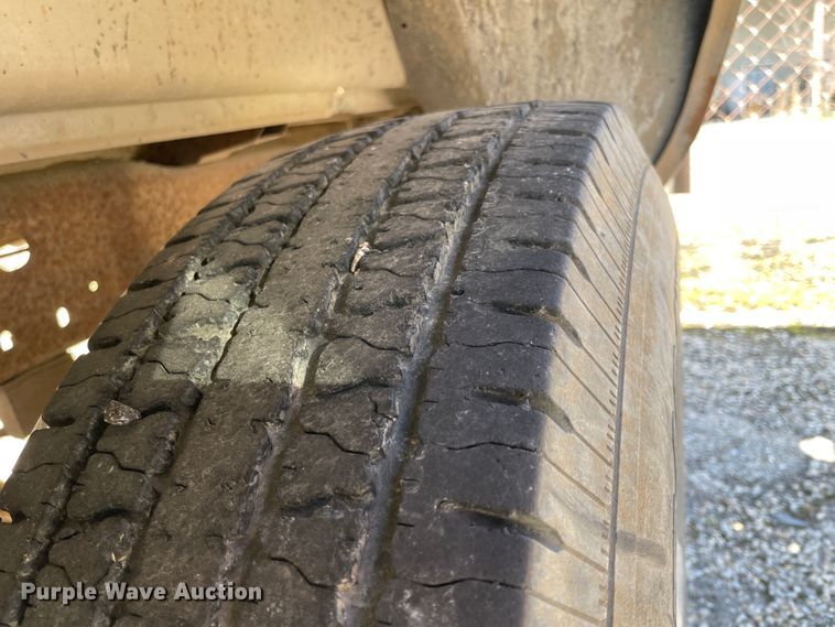 image for item II9370 1988 Ford F250  pickup truck