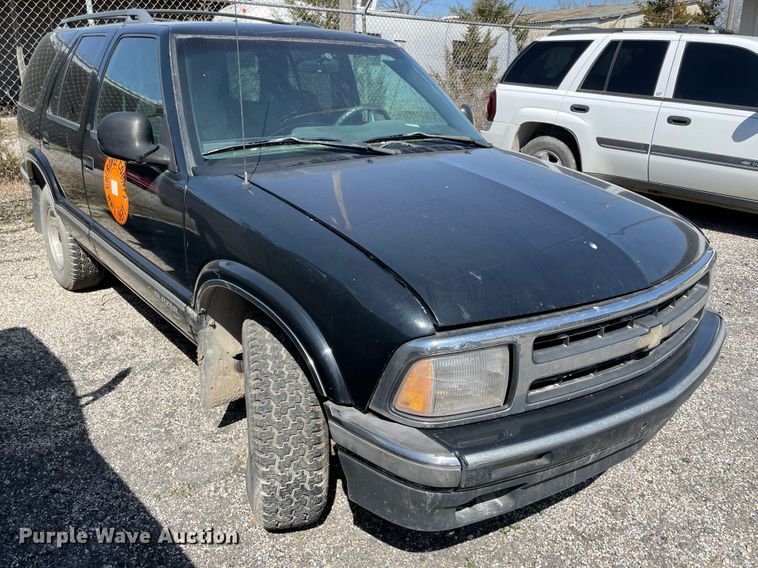image for item II9371 1997 Chevrolet Blazer  SUV