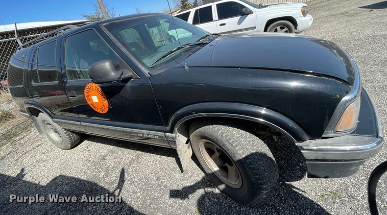 image for item II9371 1997 Chevrolet Blazer  SUV