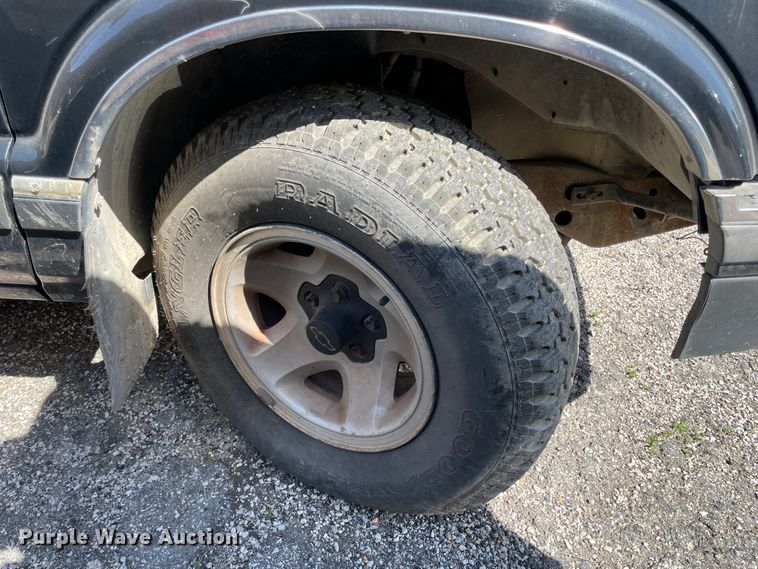 image for item II9371 1997 Chevrolet Blazer  SUV