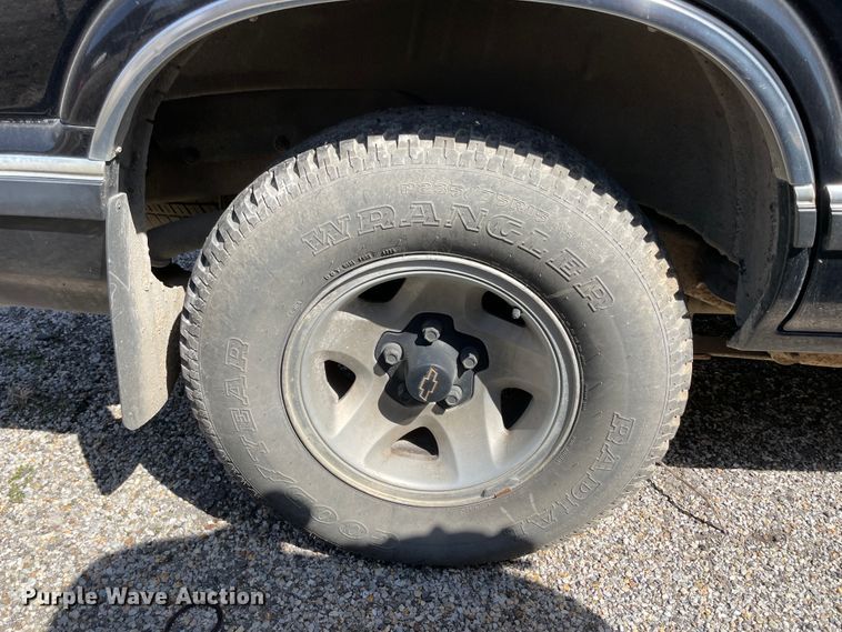 image for item II9371 1997 Chevrolet Blazer  SUV