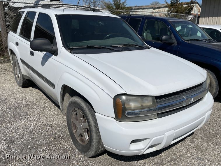 image for item II9372 2002 Chevrolet Trail Blazer  SUV
