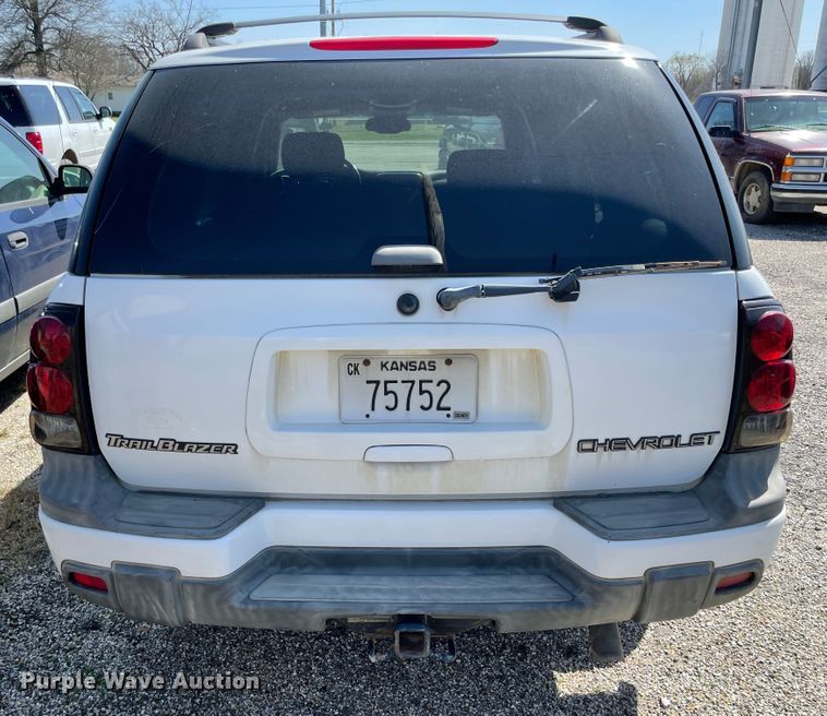 image for item II9372 2002 Chevrolet Trail Blazer  SUV