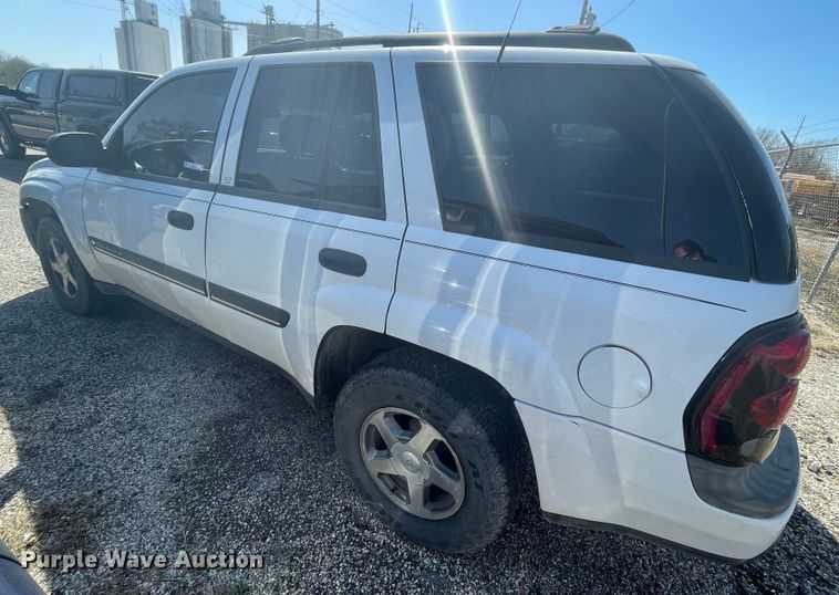 image for item II9372 2002 Chevrolet Trail Blazer  SUV