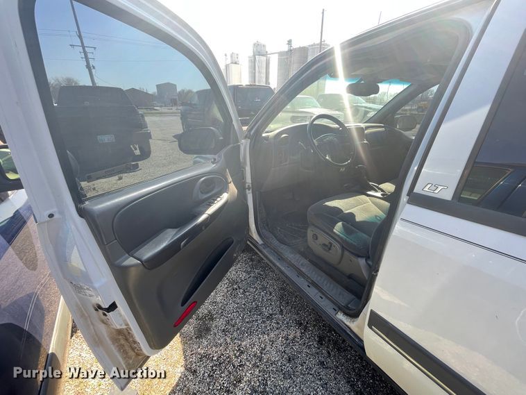 image for item II9372 2002 Chevrolet Trail Blazer  SUV